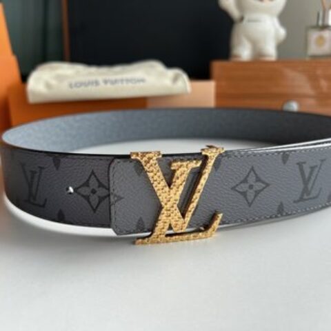 LV/路易威登   Monogram帆布和Taiga皮革Initiales双面腰带
