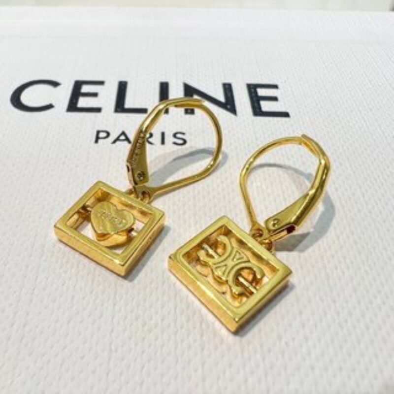 新款Celine赛琳金色凯旋门桃心耳钉
