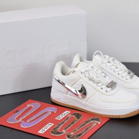 Travis Scott x Nike Air Force 1 AF 100 耐克空军一号 全白3M反光魔术贴休闲运动板鞋 AQ4211-101