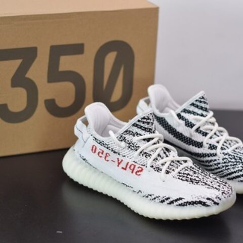 Yeezy Boost 350V2白斑马zebra  椰子运动跑鞋 货号：CP9654