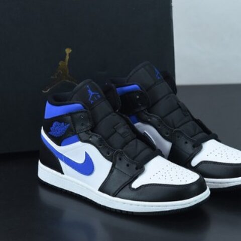 Air Jordan 1 Mid  "White Royal"皇家蓝 AJ1乔1中帮文化篮球鞋 货号：554724 140