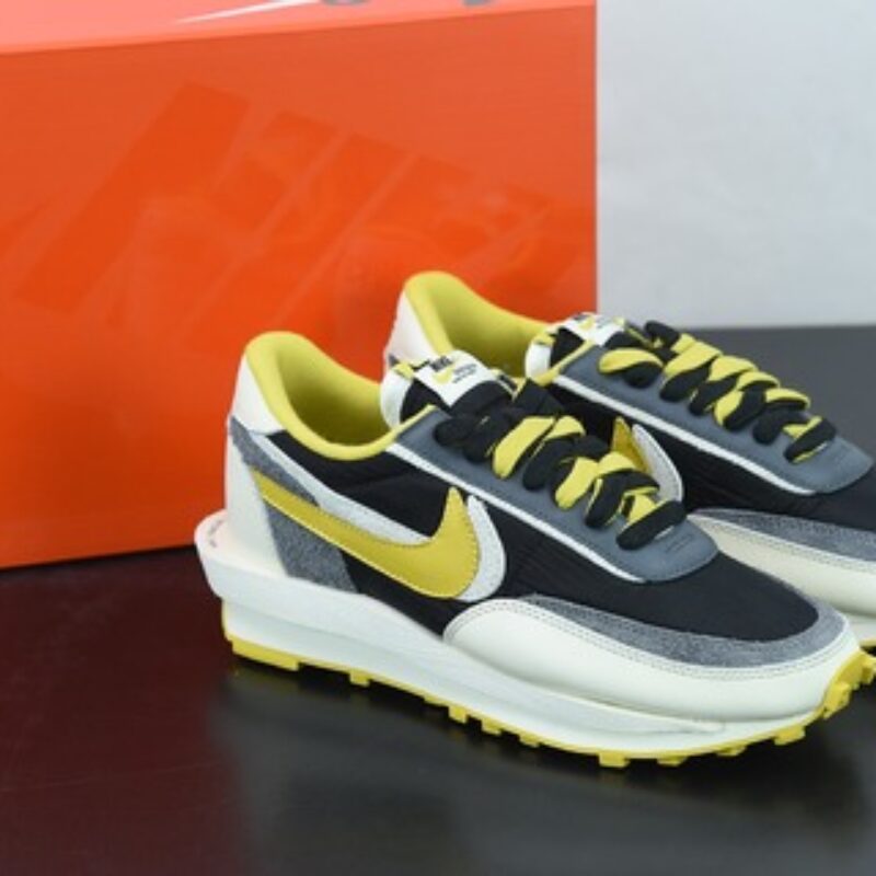 M07M4 NK SACAI X UNDERCOVER X LDWAFFLE三方联名运动鞋 货号：DJ4877-001