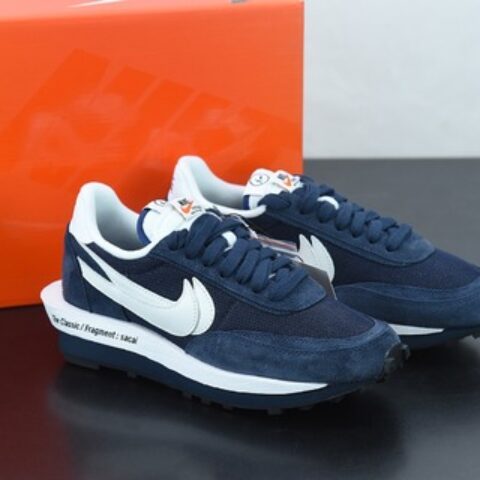 T00C5 Nk LDVWaffle x Sacai x藤原浩三方联名款运动跑鞋 货号：DH2684-400