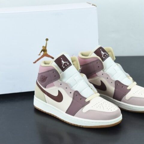 Air Jordan AJ1 Mid 中帮 红豆奶茶中帮文化篮球鞋 货号：DO7440-821