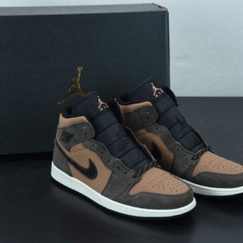 Air Jordan 1 Mid AJ1 乔1巧克力棕 中帮文化篮球鞋 货号：DC7294-200
