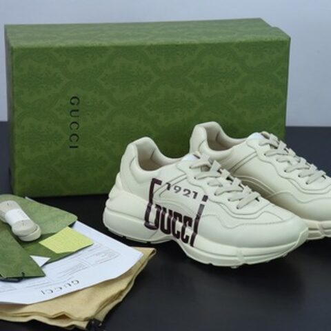 Gucci Rhyton Vintage Trainer Sneaker 古驰老爹5D皮革角状复古慢跑鞋