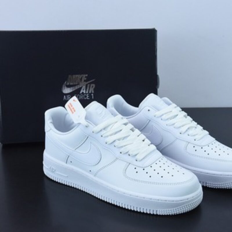 Nk Air Force 1'07 Low "Fresh" 空军一号全皮纯白低帮休闲板鞋 货号：DM0211-100