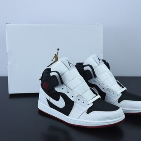 D01D4 纯原版 NK Air Jordan 1 Mid 白黑红 AJ1乔1中帮文化篮球鞋 货号：DD9338-016