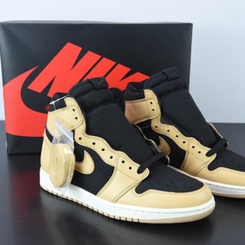 Air Jordan AJ1 Retro小麦黑高帮百搭文化篮球鞋“奶茶黄黑 货号：555088-202