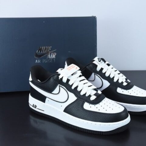 NIKE Air Force 1'07 Low"Black/White/Panda空军一号熊猫小四钩”低帮运动板鞋  DX3115-100