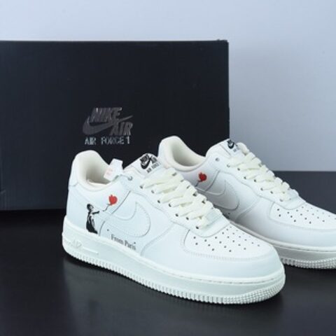 NK Air Force 1 Low ’07 情人节爱心配色 空军一号低帮休闲板鞋货号：LZ5988-505