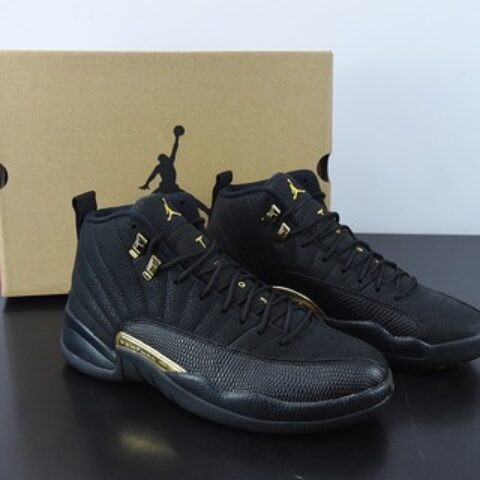 Air Jordan 12 “Stealth” 是 Jordan Brand 的全新配色男士高帮篮球鞋 货号：CT8013-071