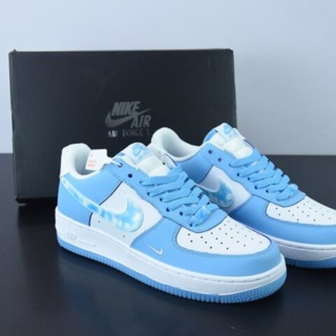 Nike Air Force 1 Low 蓝天白云 空军一号低帮运动休闲板鞋货号：DX2937-100
