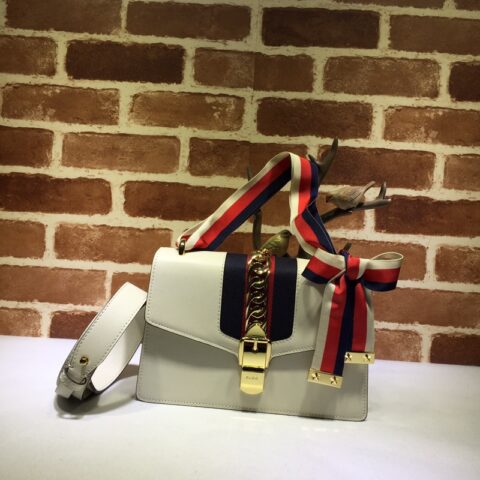 GUCCI古驰Sylvie系列小号肩背包421882