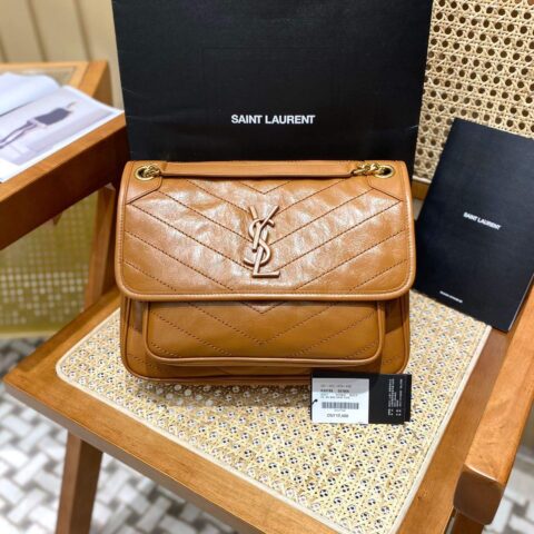 YSL 𝐍𝐢𝐤𝐢 28𝐜𝐦 邮差包 633158棕色/金链