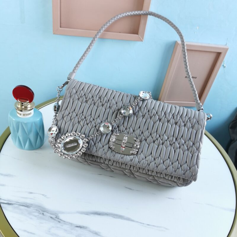 MIUMIU缪缪小提花皱褶凸纹压花钻石链条包5BD233