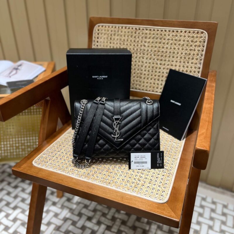 YSL ENVELOPE 24CM 中号粒面压花绗缝真皮信封包 487206黑色/银扣