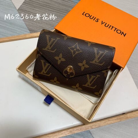 LV M62360 VICTORINE 钱夹