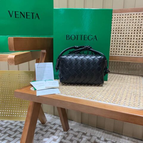 Bottega Veneta LOOP 编织小方包 666683黑色