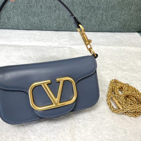 Valentino华伦天奴Garavani MINILOC小牛皮手袋1133S