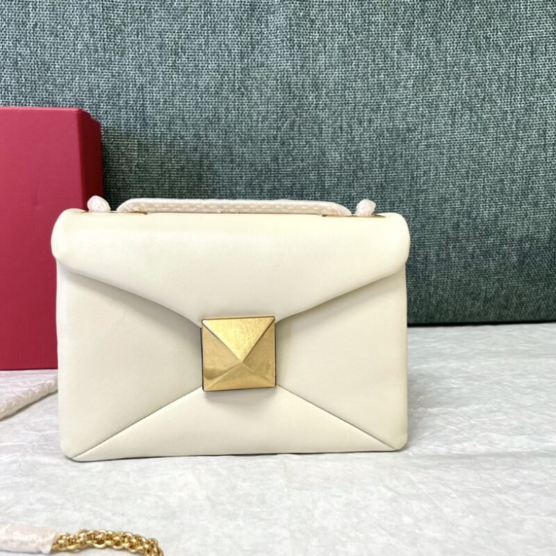 Valentino华伦天奴链条羊皮豆腐包1215