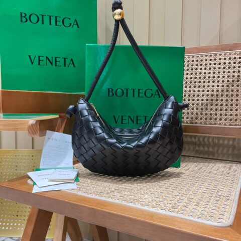Bottega Veneta葆蝶家 TURN 29CM BAG 701023黑色