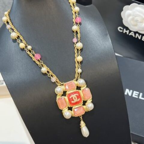 新款☑️CHANEL香奈儿双c彩色珍珠双层项链
