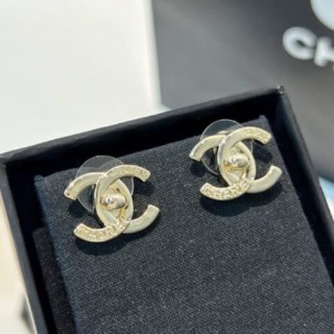 新款☑️CHANEL香奈儿C1金色双c耳钉耳环