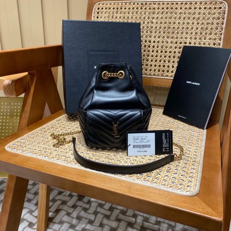 YSL 𝐉𝐎𝐄 19CM V型绗缝迷你水桶包