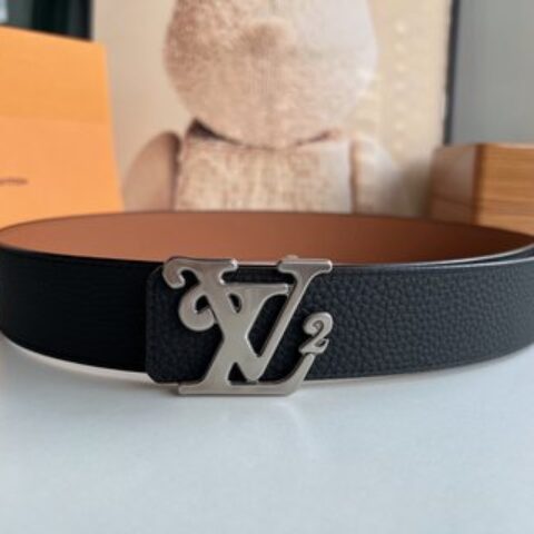 LV/路易威登   精湛工艺呈现奢华精致男士4.0cm腰带