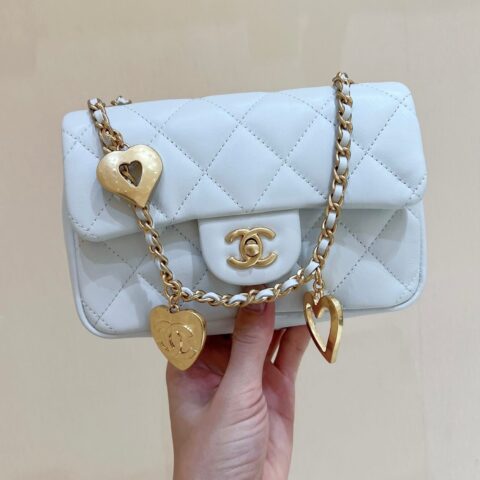CHANEL CF限量版爱心吊坠链条包 AS3456白色