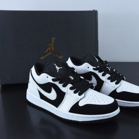 乔丹 Air Jordan 1 Low AJ1 乔1黑白熊猫 低帮休闲板鞋 货号：553560-101