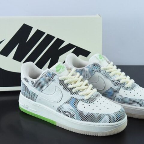 NK Air Force 1“Lion dance” “醒狮绿”男女同款运动鞋 官方货号：CW1888-716