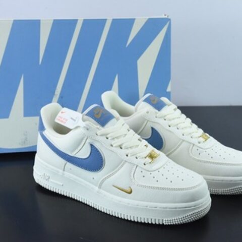 Air Force 1 '07 Low 白蓝金帆布 空军一号低帮运动鞋 货号：MN5696 209