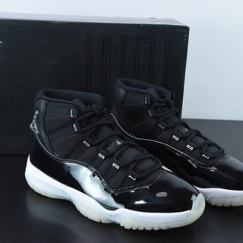 Air Jordan 11 AJ11 乔丹11代高帮篮球鞋/大魔王2.0黑银 货号： 378037-011