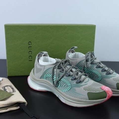 H05G5 代购版古驰/GUCCI  古驰老爹鞋       灰绿粉 货号：699219USM108973
