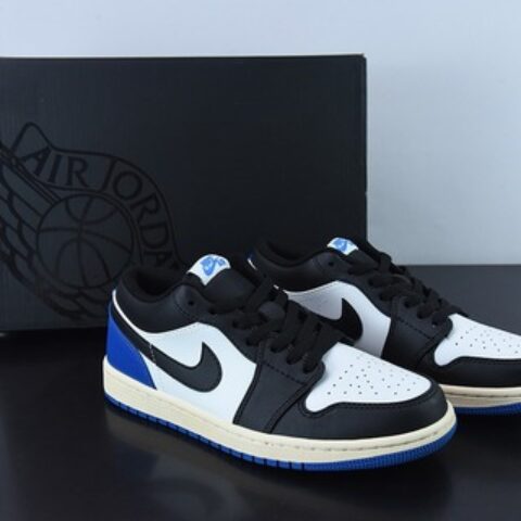 Air Jordan 1 Low AJ1 乔1黑蓝 鬼脸男女同款休闲板鞋 货号： DM7078-110
