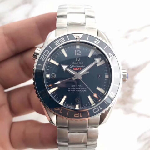 BF精品 海马600米系列自动机械男表搭载性能稳定的原版4针GMT8605机芯