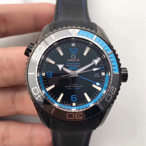 BF精品 海马600米系列自动机械男表搭载性能稳定的原版4针GMT8906机芯