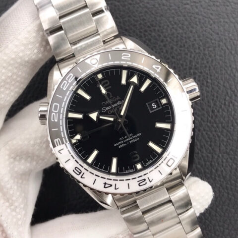 VS新品发售：海马600GMT太极圈43.5mm 一体的黑白陶瓷圈