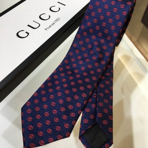 GUCCI古驰100%顶级提花真丝GG互扣式领带