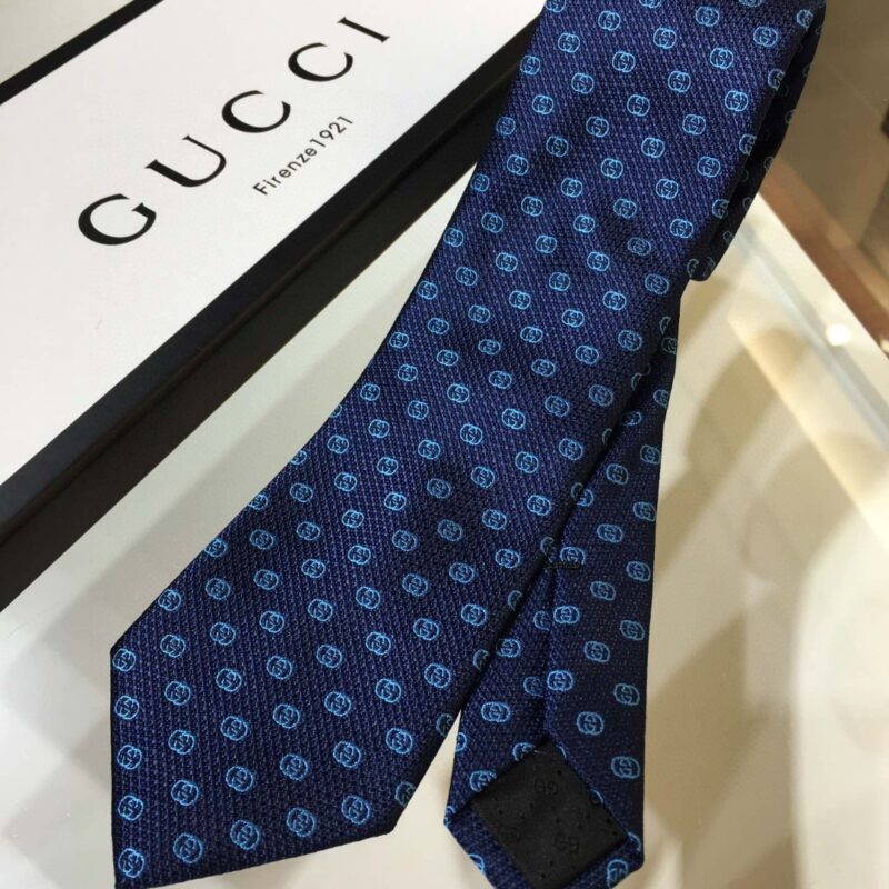 GUCCI古驰100%顶级提花真丝GG互扣式领带