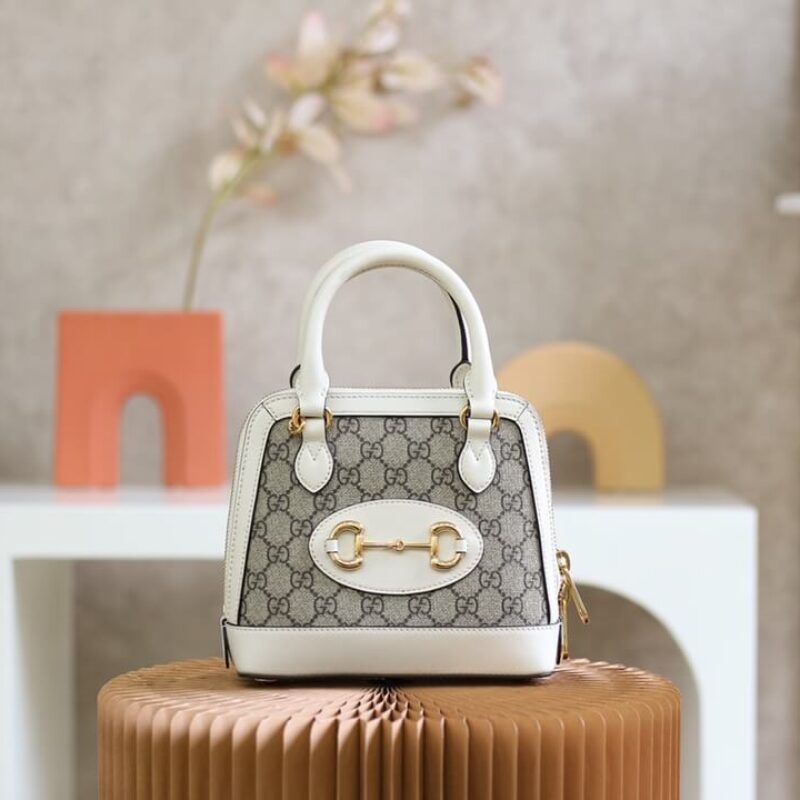 GUCCI 1955马衔扣系列Mini贝壳包 640716白色