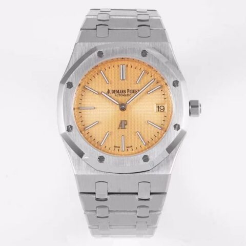 皇家橡树15202 腕表尺寸39mm 超级两针机械机芯 蓝宝石水晶玻璃镜面 原版Cal.2121自动机芯