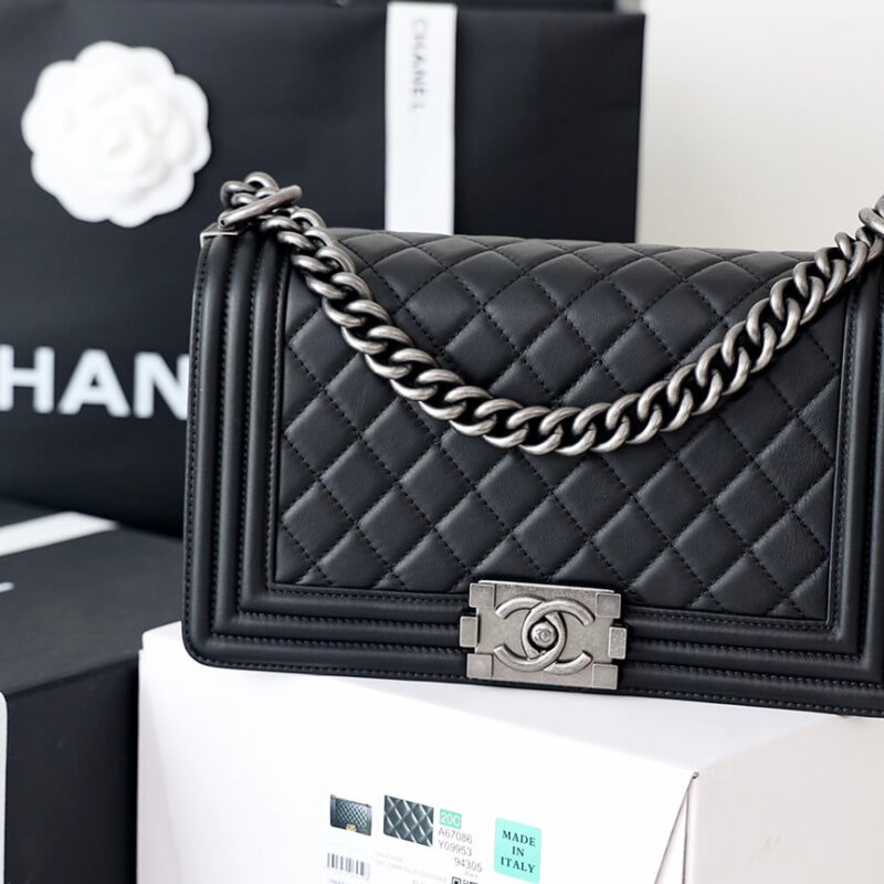 CHANEL 经典款之Leboy 25CM BAG A67086黑色/银扣/胎牛皮