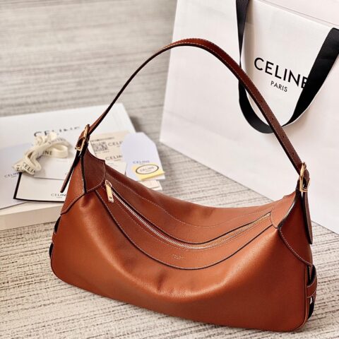 CELINE赛琳纯色牛皮手袋197443