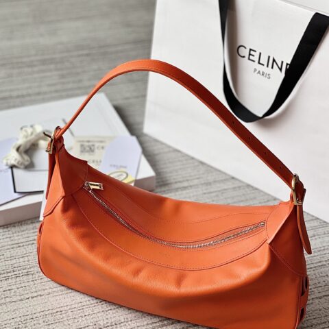 CELINE赛琳纯色牛皮手袋197443