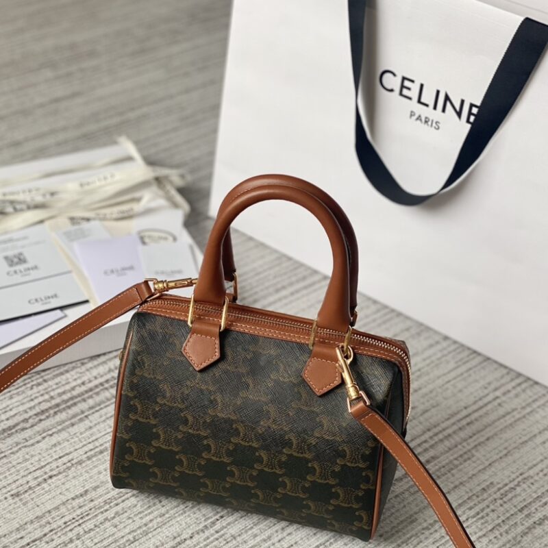 CELINE赛琳TRIOMPHE 老花波士顿枕头包197582