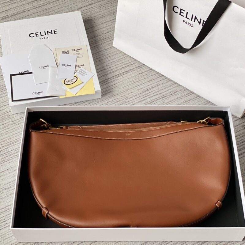 CELINE赛琳椭圆形早春系列腋下包107768