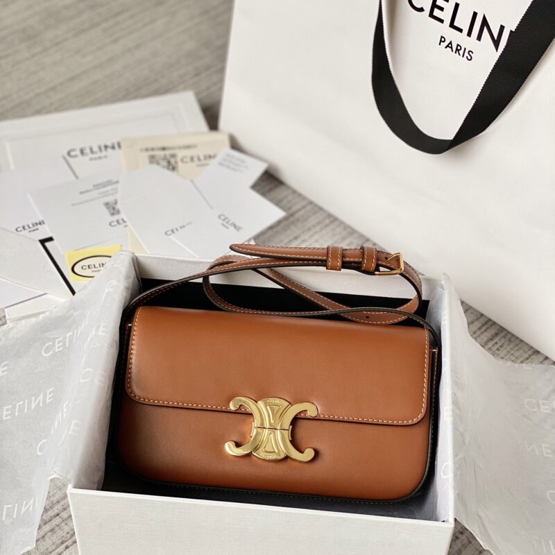 CELINE赛琳凯旋门全皮系列小牛皮肩背包194143